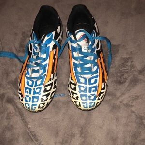Kids soccer cleats